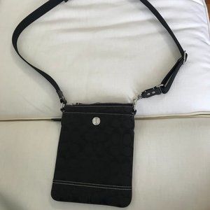 COACH CROSS BODY PURSE